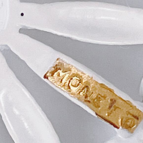 Vintage Signed Monet Brooch Mid Century White Enamel Gold Tone Pin 1960s - Picture 9 of 10